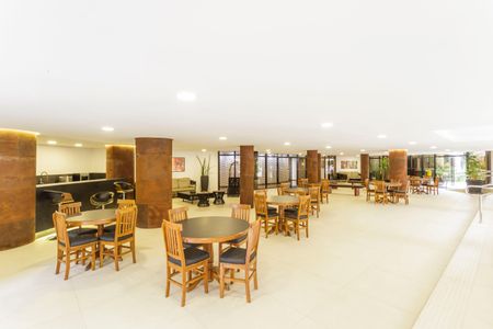 Apartamento à venda com 130m², 3 quartos e 2 vagasPiscina Coberta