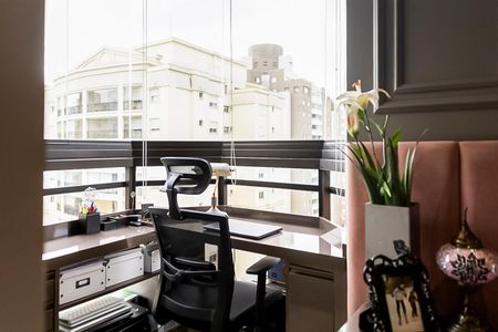 Apartamento à venda com 130m², 3 quartos e 2 vagasSuíte