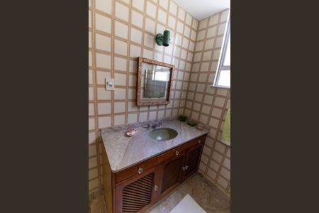 Apartamento à venda com 184m², 4 quartos e 1 vagaBanheiro Social