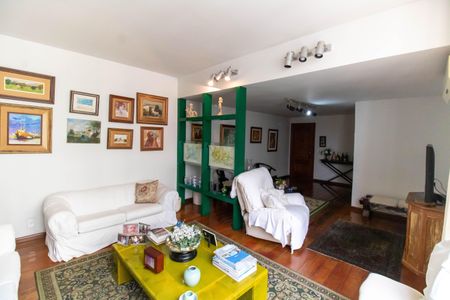 Apartamento à venda com 184m², 4 quartos e 1 vagaSala