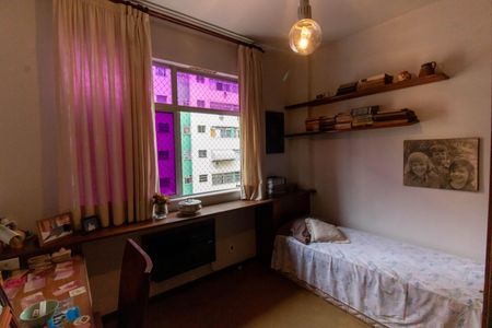 Apartamento à venda com 184m², 4 quartos e 1 vagaQuarto 2