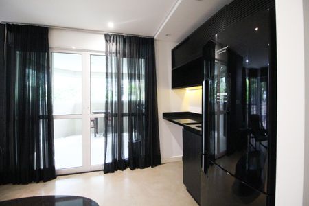 Apartamento para alugar com 102m², 2 quartos e 1 vaga Apartamento para alugar com 102m², 2 quartos e 1 vagaCozinha 2