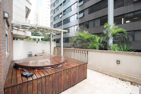 Apartamento para alugar com 102m², 2 quartos e 1 vaga Apartamento para alugar com 102m², 2 quartos e 1 vagaVaranda
