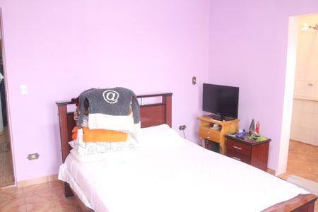 Casa à venda com 218m², 3 quartos e 4 vagasSuíte 