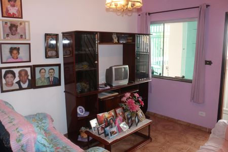 Casa à venda com 218m², 3 quartos e 4 vagasSala