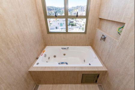 Apartamento à venda com 360m², 4 quartos e 4 vagasBanheiro da Suíte 1