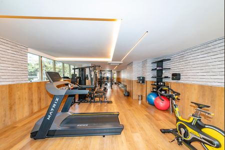 Apartamento à venda com 360m², 4 quartos e 4 vagasÁrea comum - Academia