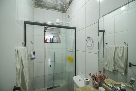 Casa à venda com 100m², 3 quartos e 1 vaga Casa à venda com 100m², 3 quartos e 1 vagaBanheiro da Suíte