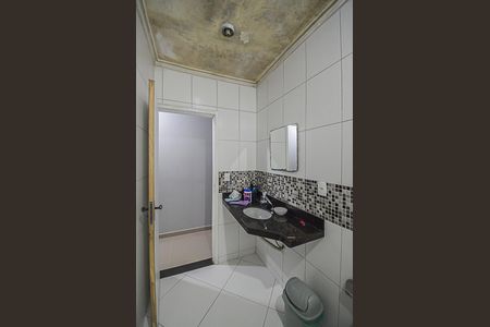 Casa à venda com 100m², 3 quartos e 1 vaga Casa à venda com 100m², 3 quartos e 1 vagaBanheiro