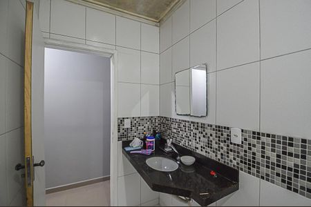 Casa à venda com 100m², 3 quartos e 1 vaga Casa à venda com 100m², 3 quartos e 1 vagaBanheiro