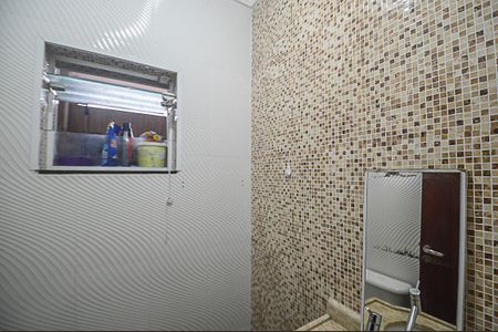 Casa à venda com 100m², 3 quartos e 1 vaga Casa à venda com 100m², 3 quartos e 1 vagaBanheiro 2