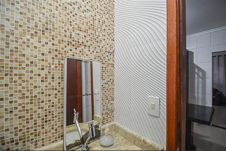 Casa à venda com 100m², 3 quartos e 1 vaga Casa à venda com 100m², 3 quartos e 1 vagaBanheiro 2