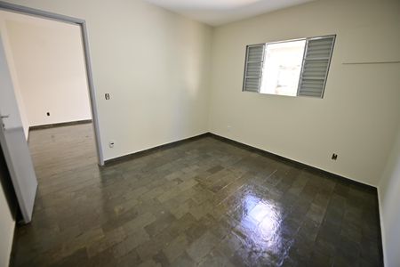 Casa para alugar com 324m², 3 quartos e 1 vaga Casa para alugar com 324m², 3 quartos e 1 vagaQuarto 2