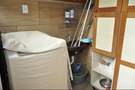 Casa de condomínio à venda com 100m², 2 quartos e 1 vagaÁrea de Serviço