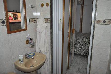 Casa de condomínio à venda com 100m², 2 quartos e 1 vagaBanheiro Social