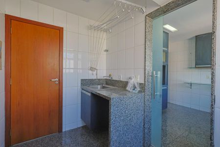 Apartamento à venda com 260m², 4 quartos e 4 vagasÁrea de Serviço
