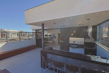 Apartamento à venda com 260m², 4 quartos e 4 vagasCobertura