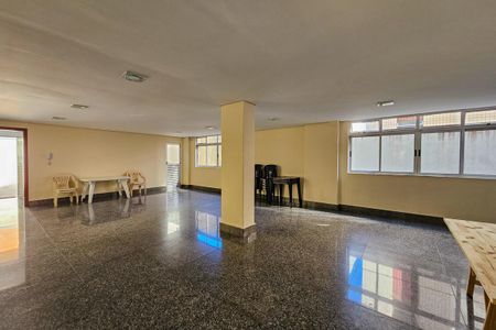 Apartamento à venda com 260m², 4 quartos e 4 vagasÁrea comum - Salão de festas