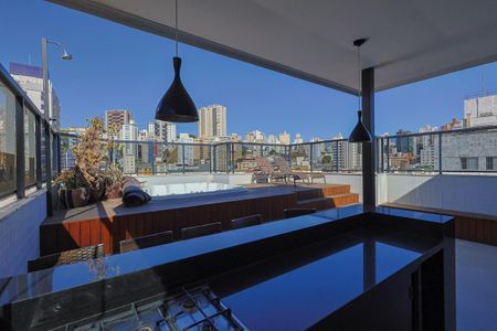 Apartamento à venda com 260m², 4 quartos e 4 vagasCobertura
