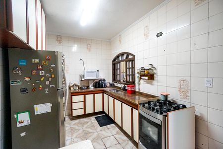 Casa à venda com 286m², 2 quartos e 8 vagas Casa à venda com 286m², 2 quartos e 8 vagasCozinha