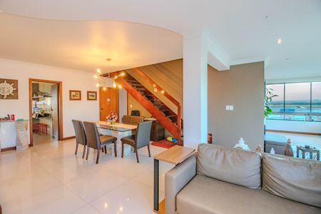 Apartamento para alugar com 295m², 3 quartos e 3 vagas Apartamento para alugar com 295m², 3 quartos e 3 vagasSala
