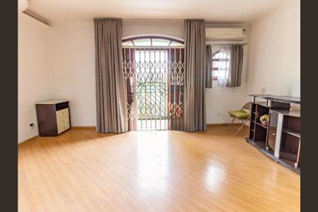 Casa à venda com 220m², 5 quartos e 2 vagas