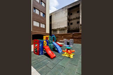 Apartamento à venda com 74m², 2 quartos e 1 vagaÁrea comum - Playground