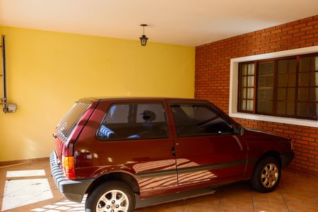 Casa à venda com 125m², 1 quarto e 3 vagas Casa à venda com 125m², 1 quarto e 3 vagasGaragem