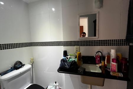 Apartamento à venda com 68m², 2 quartos e sem vaga Apartamento à venda com 68m², 2 quartos e sem vagaBanheiro da Suíte