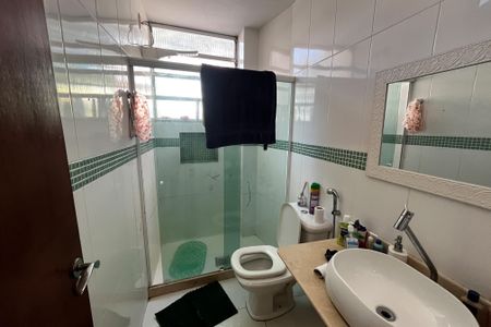 Apartamento à venda com 68m², 2 quartos e sem vaga Apartamento à venda com 68m², 2 quartos e sem vagaBanheiro Social