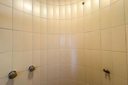 Apartamento à venda com 236m², 4 quartos e 3 vagasBanheiro da Suíte 1