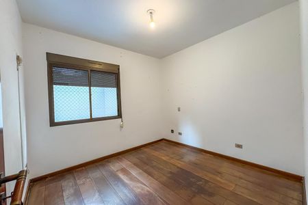 Apartamento à venda com 236m², 4 quartos e 3 vagasSuíte 2
