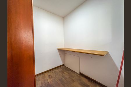 Apartamento à venda com 236m², 4 quartos e 3 vagasQuarto de Serviço