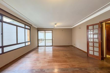 Apartamento à venda com 236m², 4 quartos e 3 vagasSala