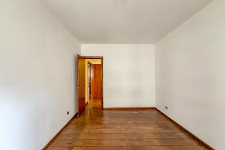 Apartamento à venda com 236m², 4 quartos e 3 vagasQuarto 1