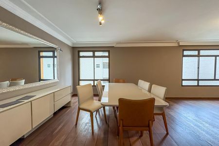 Apartamento à venda com 236m², 4 quartos e 3 vagasSala de Jantar
