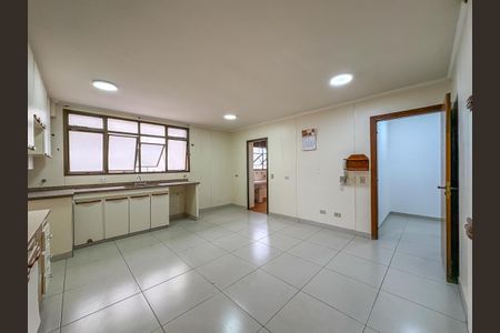 Apartamento à venda com 236m², 4 quartos e 3 vagasCozinha