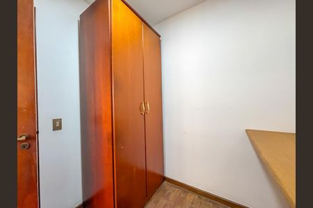 Apartamento à venda com 236m², 4 quartos e 3 vagasQuarto de Serviço