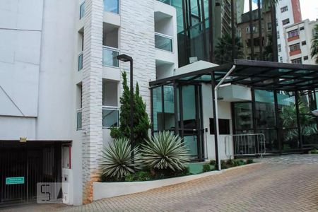 Apartamento à venda com 69m², 2 quartos e 1 vagaFachada e portaria