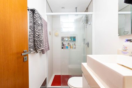 Apartamento à venda com 69m², 2 quartos e 1 vagaBanheiro da Suíte 1