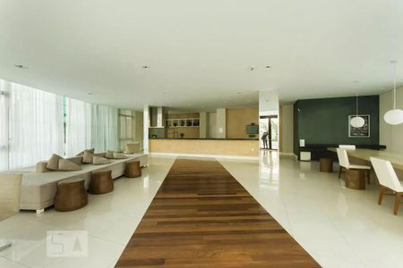 Apartamento à venda com 69m², 2 quartos e 1 vagaÁrea comum - Salão de festas