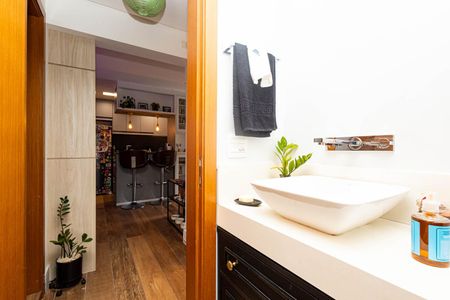 Apartamento à venda com 69m², 2 quartos e 1 vagaBanheiro Social