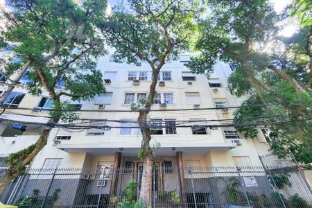 Apartamento à venda com 107m², 3 quartos e 1 vaga Apartamento à venda com 107m², 3 quartos e 1 vagaFachada
