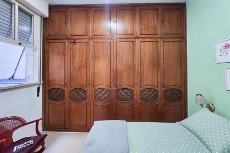 Apartamento à venda com 107m², 3 quartos e 1 vaga Apartamento à venda com 107m², 3 quartos e 1 vagaSuíte