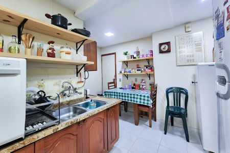 Apartamento à venda com 107m², 3 quartos e 1 vaga Apartamento à venda com 107m², 3 quartos e 1 vagaCozinha