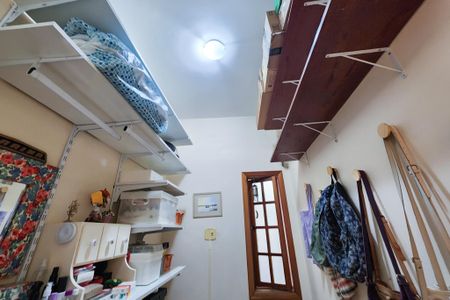 Apartamento à venda com 107m², 3 quartos e 1 vaga Apartamento à venda com 107m², 3 quartos e 1 vagaEscritório