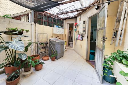 Apartamento à venda com 107m², 3 quartos e 1 vaga Apartamento à venda com 107m², 3 quartos e 1 vagaÁrea de serviço