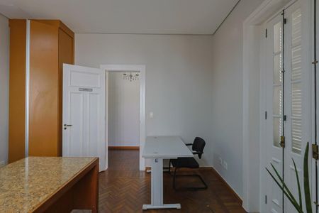 Casa à venda com 400m², 4 quartos e 11 vagas Casa à venda com 400m², 4 quartos e 11 vagasQuarto 2