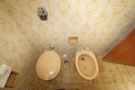 Casa à venda com 332m², 5 quartos e 7 vagasBanheiro Suíte 3