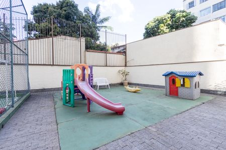 Apartamento à venda com 61m², 2 quartos e 1 vagaÁrea comum